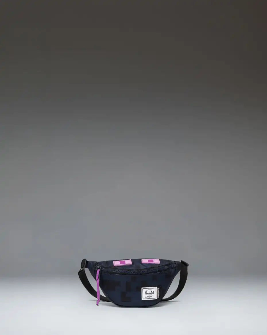 Minecraft Herschel Heritage™ Hip Pack Little H Secondary image