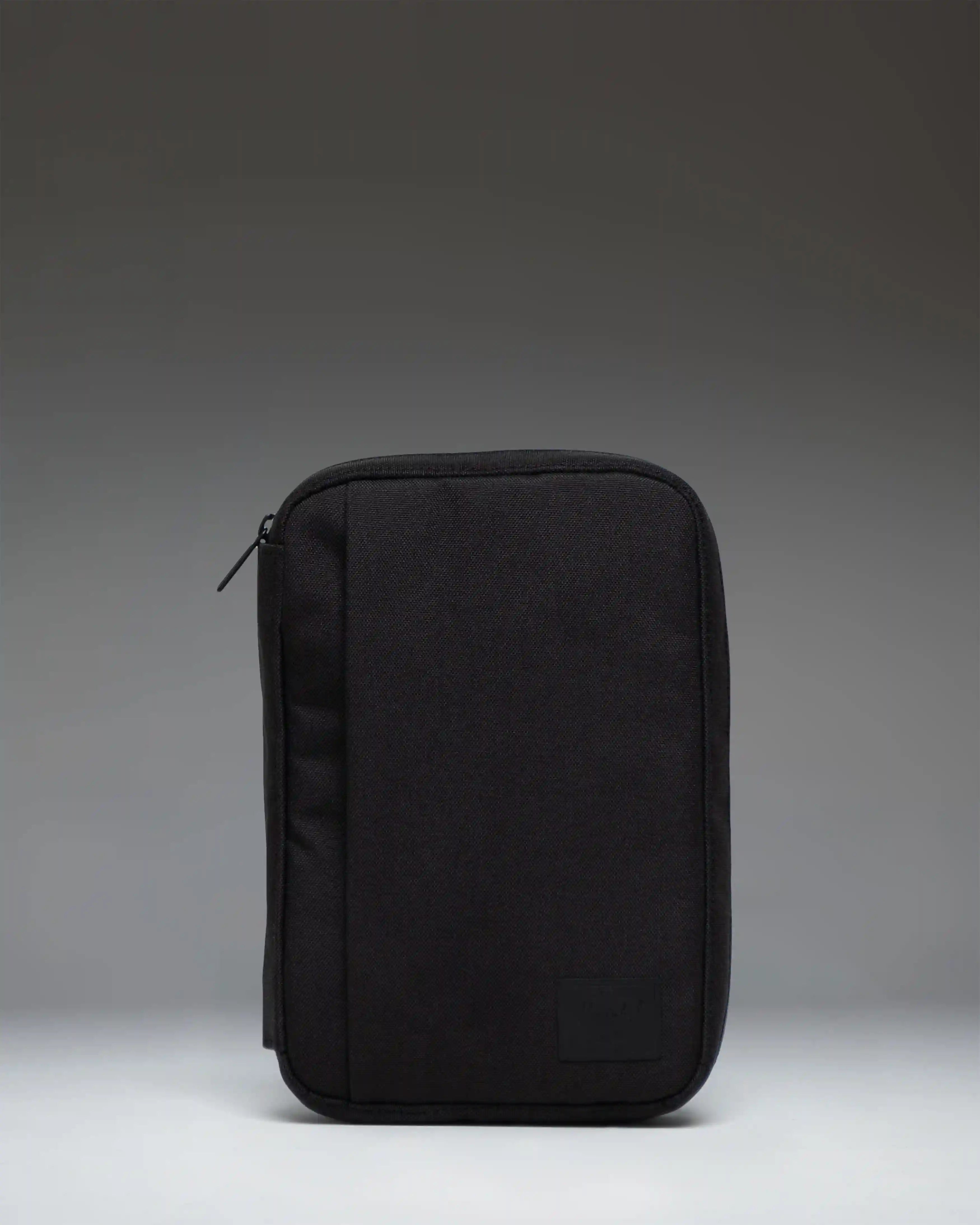 Burrard Organizer Tech Secondary image