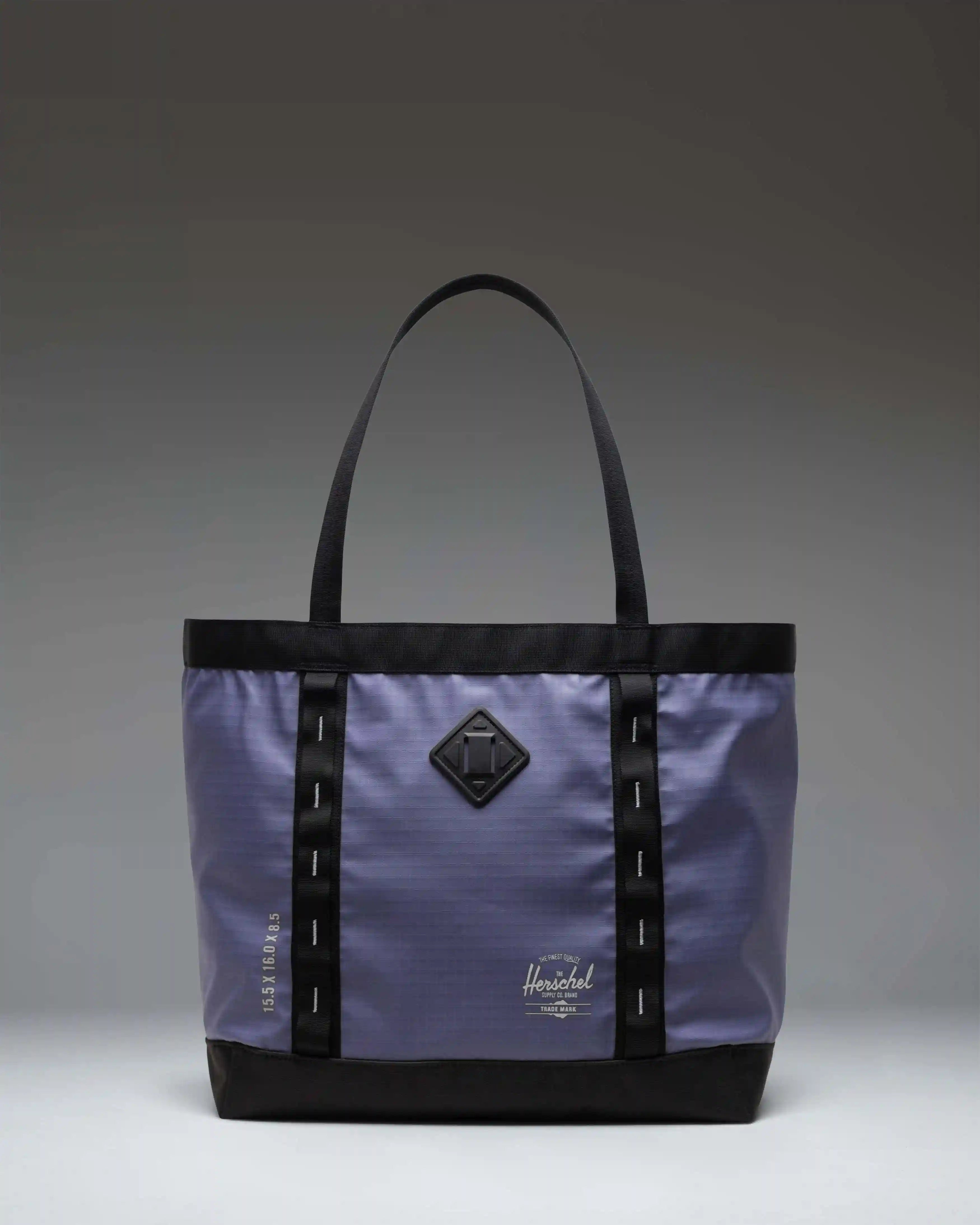All Season Gear Tote 33L Secondary image