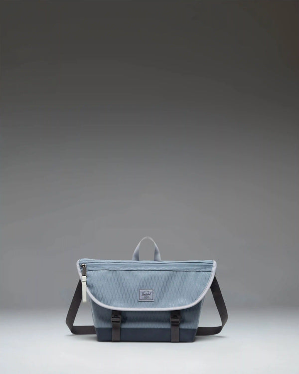 Cove Messenger Small