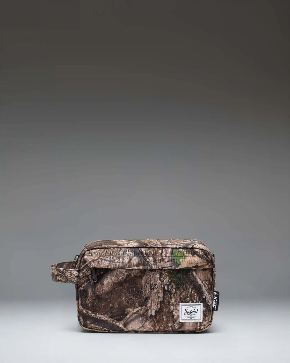 Realtree® Chapter Travel Kit Main image