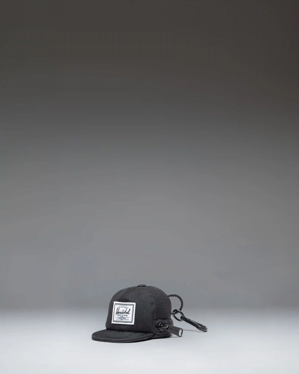 Sylas Classic Cap Bag Charm