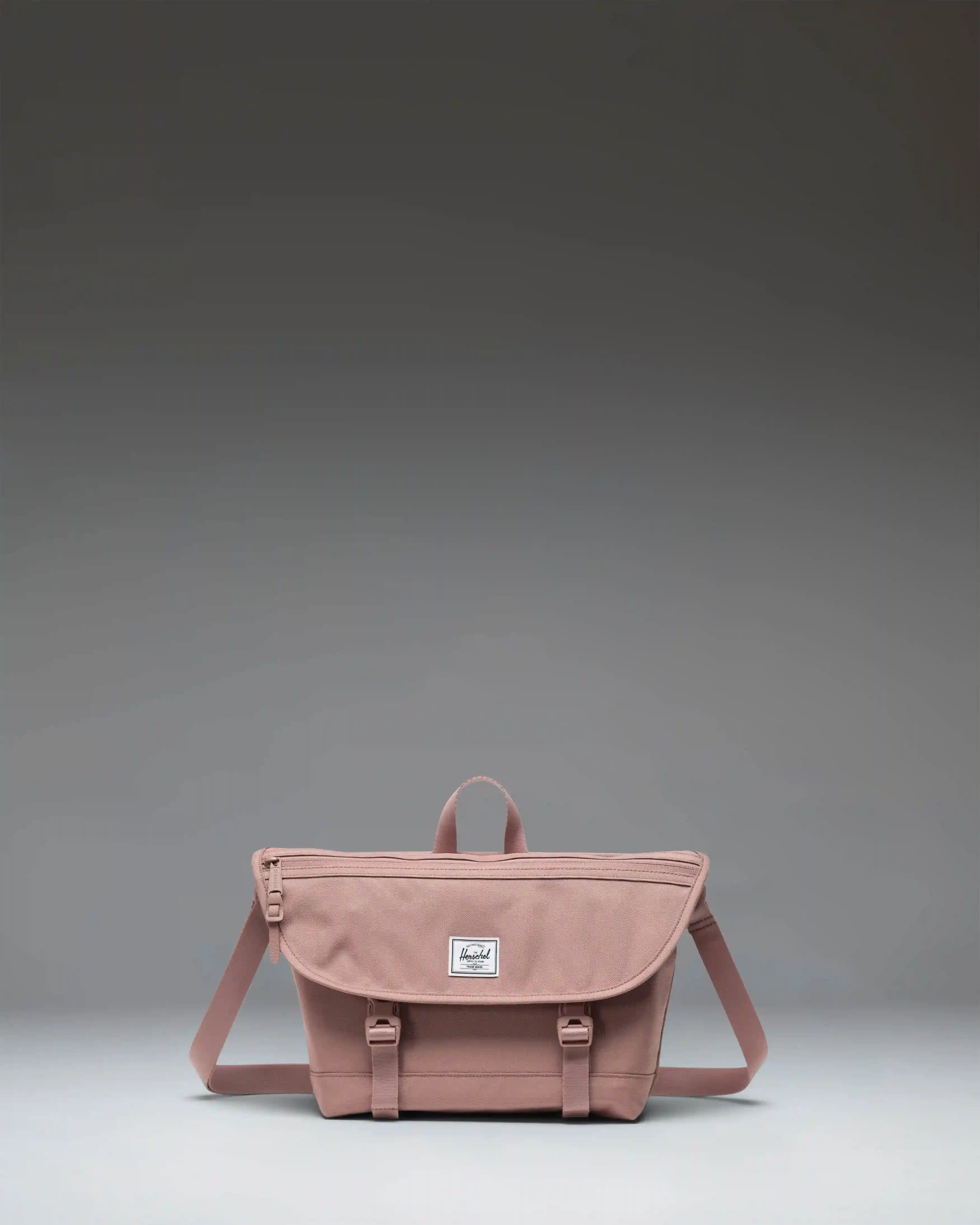 Cove Messenger Small Secondary image