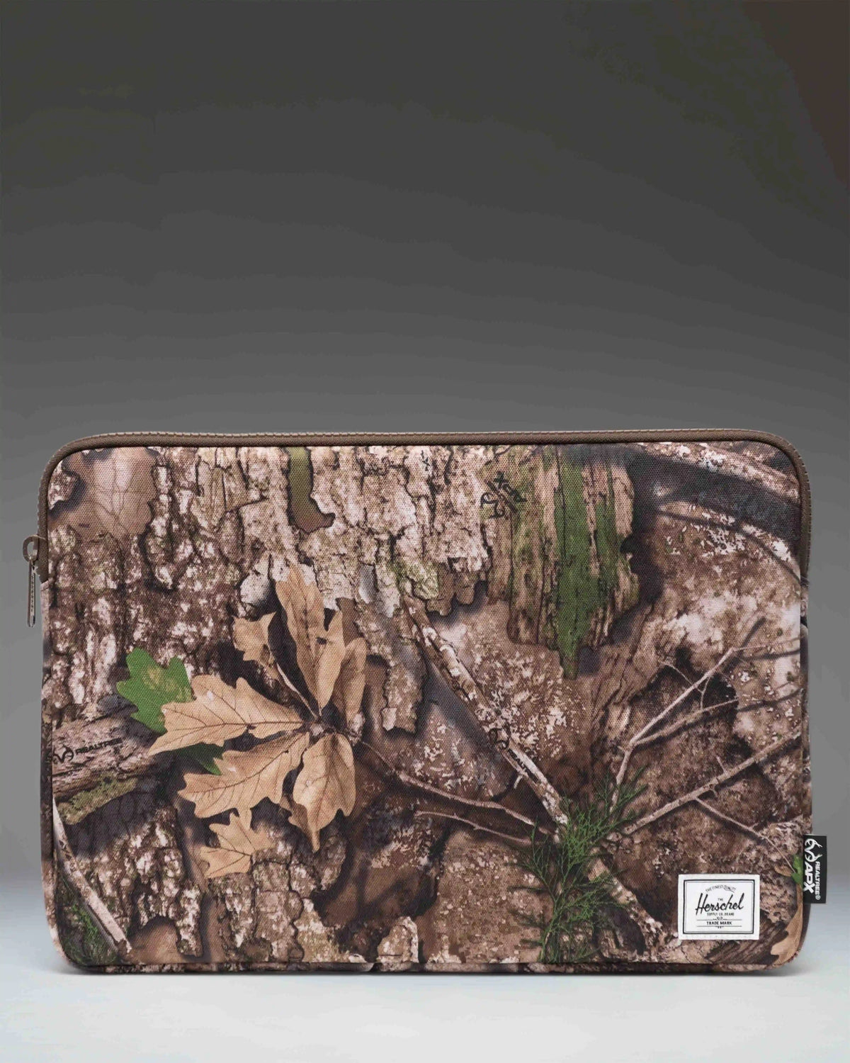 Realtree® Anchor 15-16 Inch Sleeve Main image