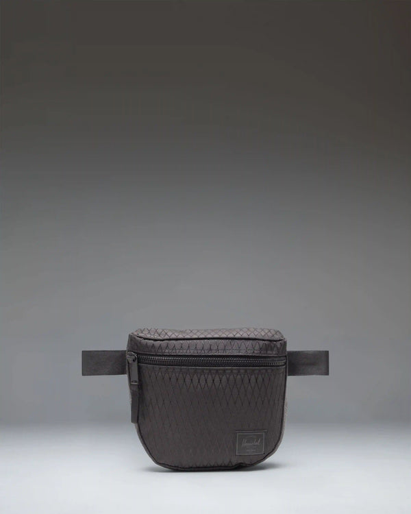 Settlement Hip Pack